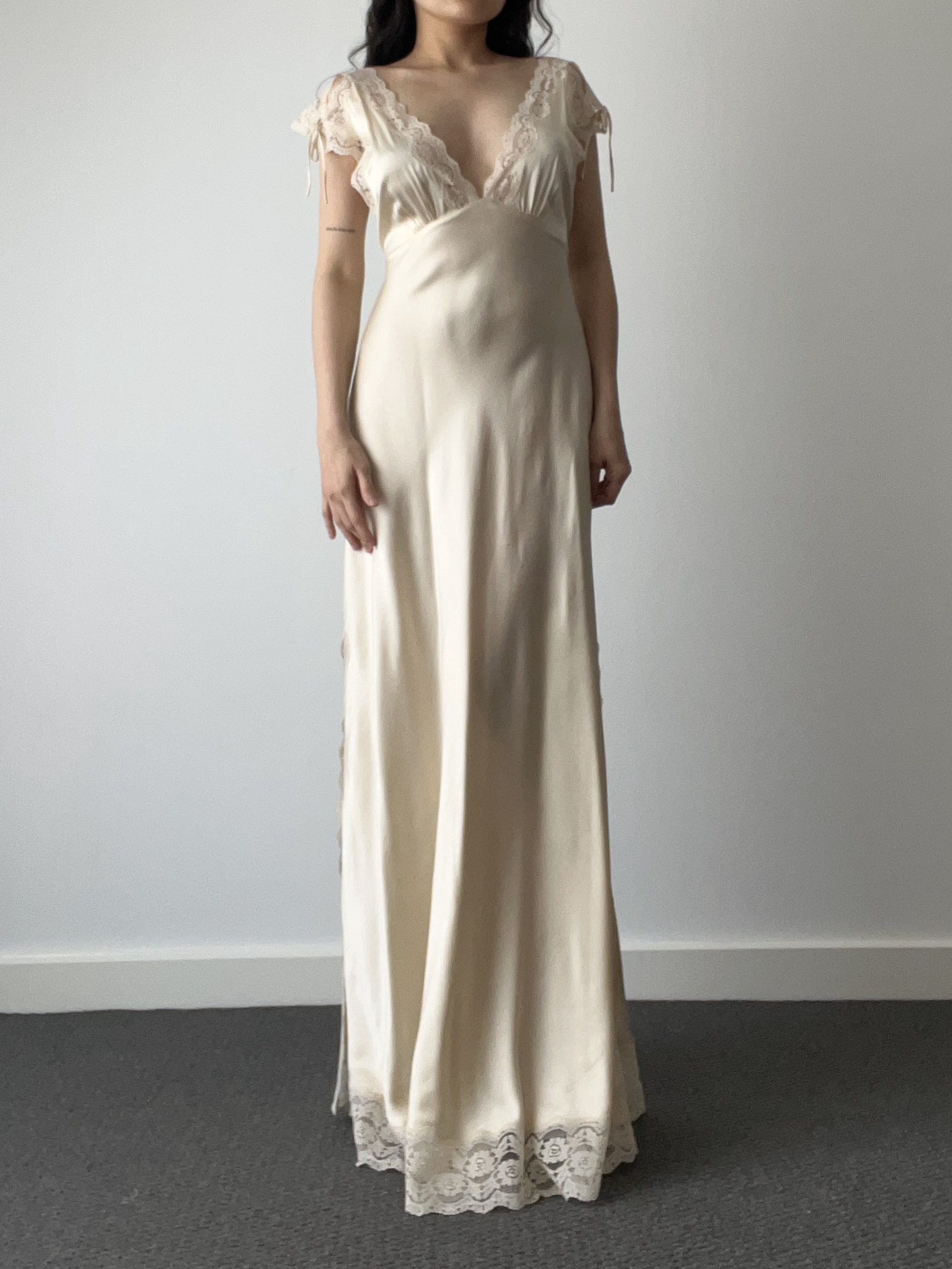 Vintage Bridal Ivory Pure Silk Floor-Length Gown with Lace Trim & Ribbon Ties — front